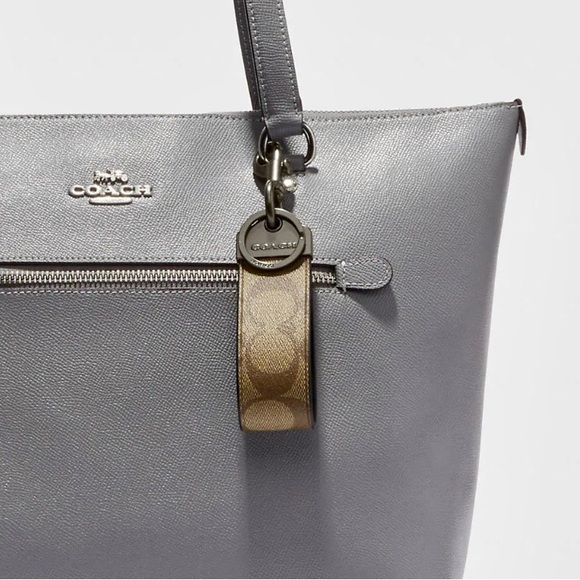 Coach Loop Keychain Fob Bag Charm In Khaki Signature Canvas - Picture 6 of 6